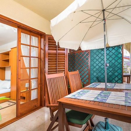 Villa Nada In Fazana - Near The Beach Bagian luar foto