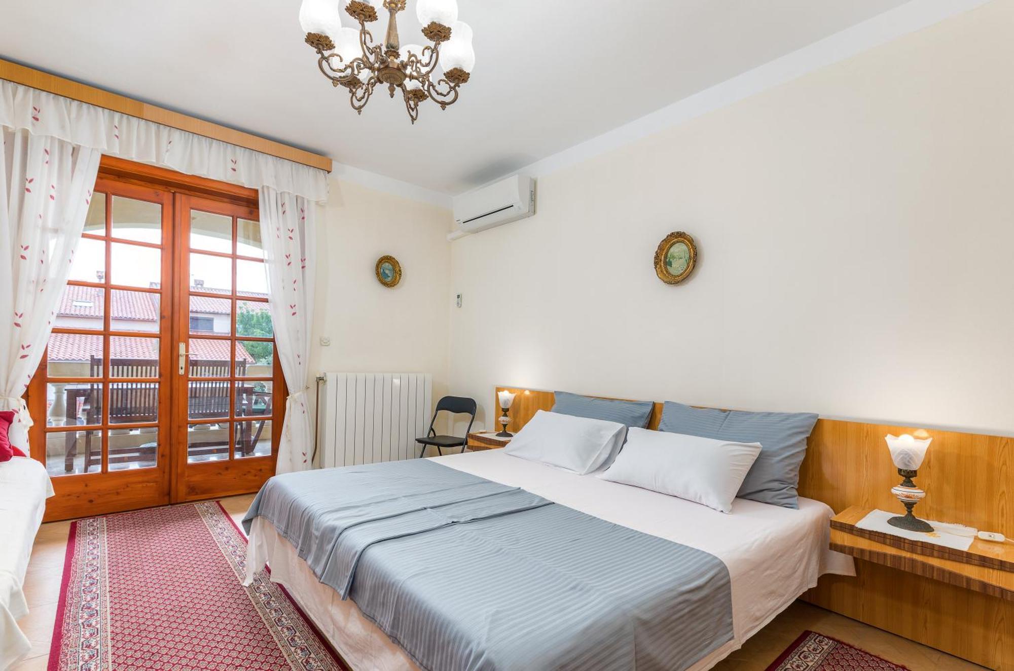 Villa Nada In Fazana - Near The Beach Bagian luar foto