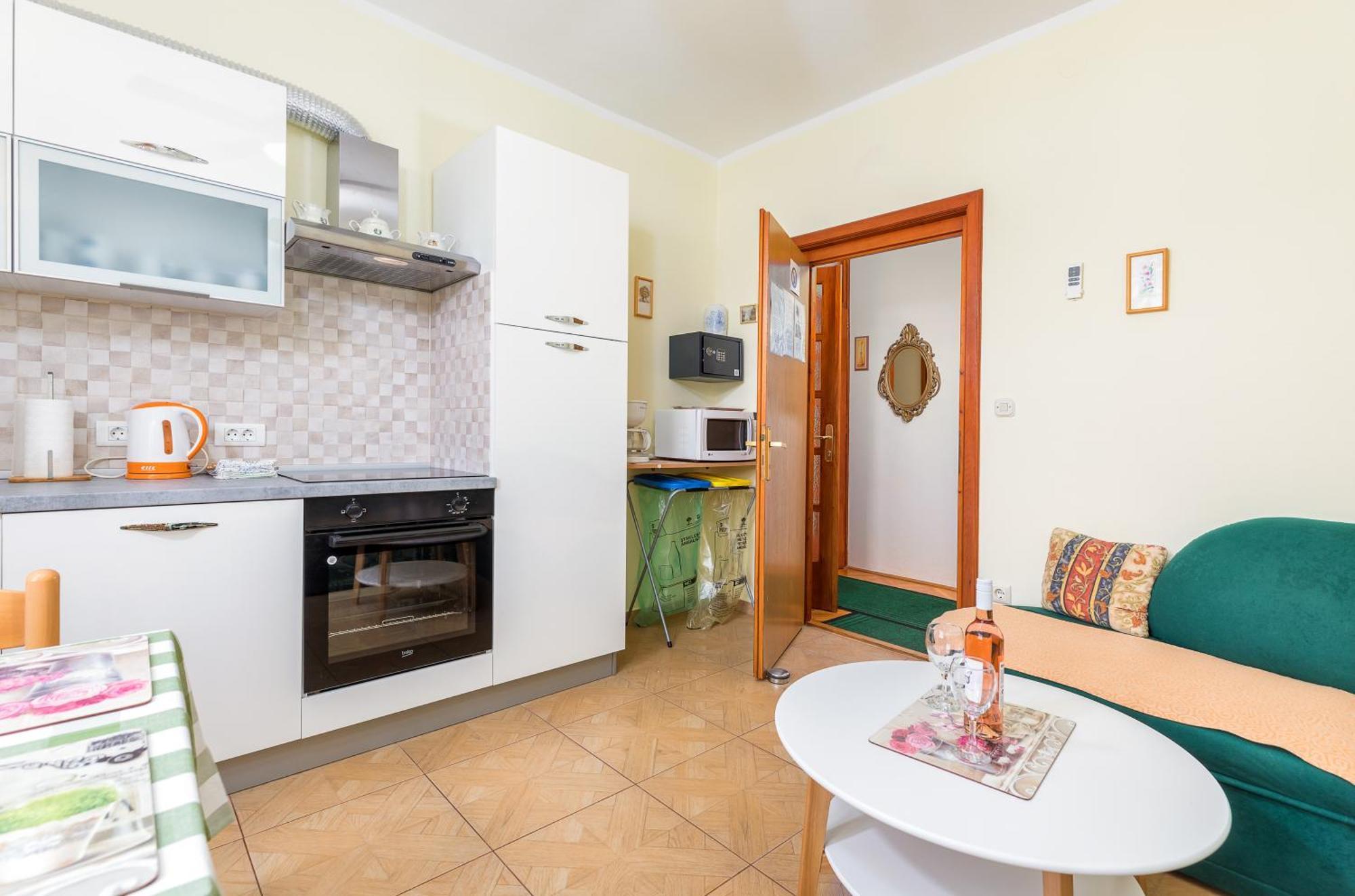 Villa Nada In Fazana - Near The Beach Bagian luar foto