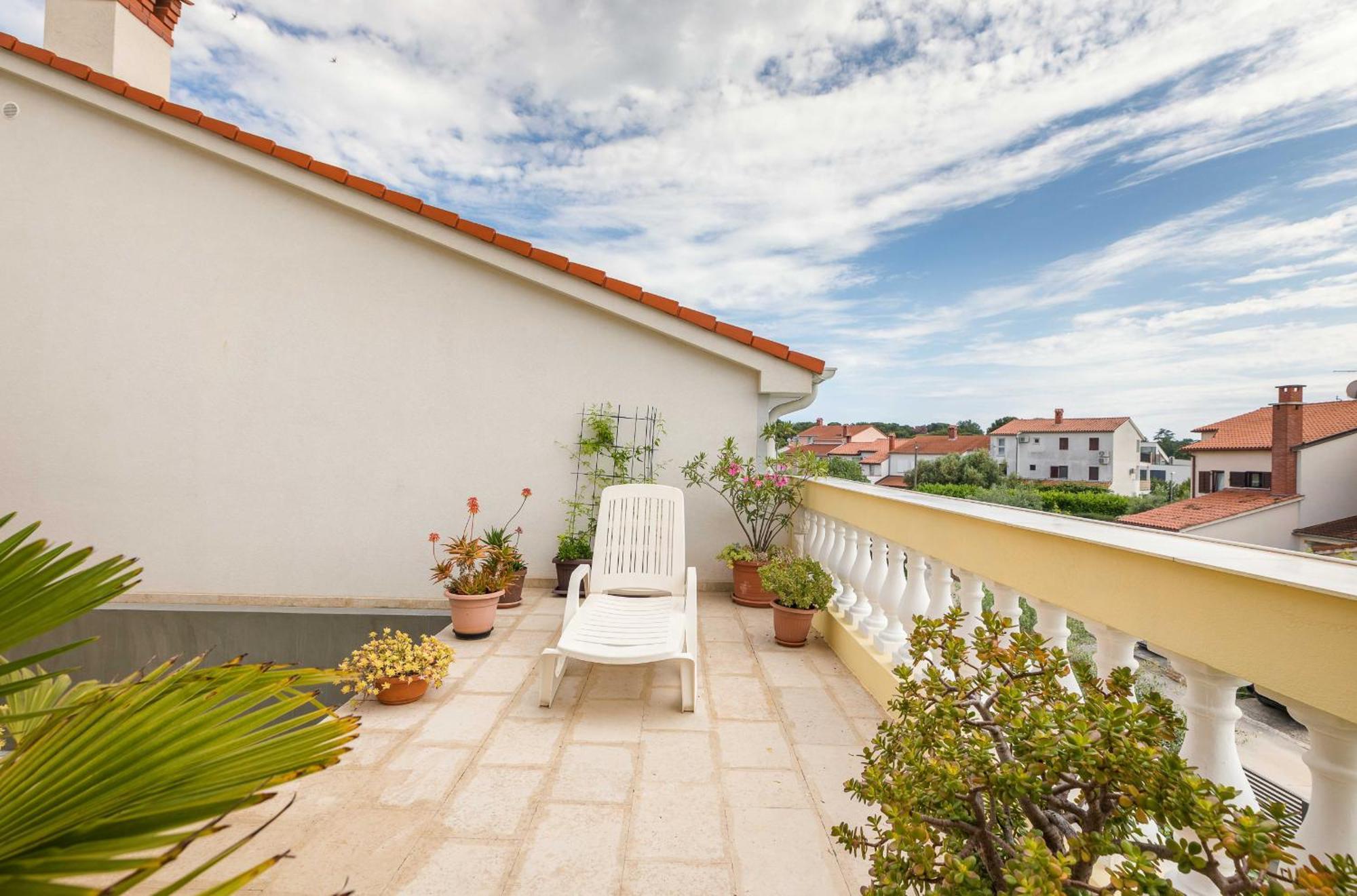 Villa Nada In Fazana - Near The Beach Bagian luar foto