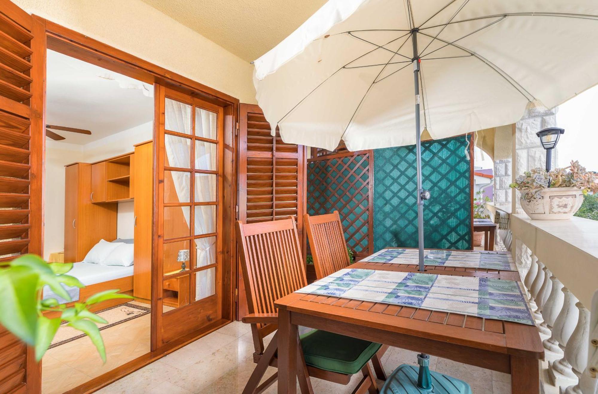 Villa Nada In Fazana - Near The Beach Bagian luar foto